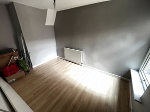 Photo 7- click for photo gallery